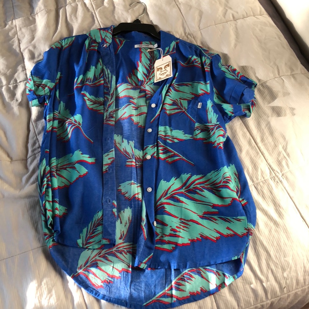 Obey shirt